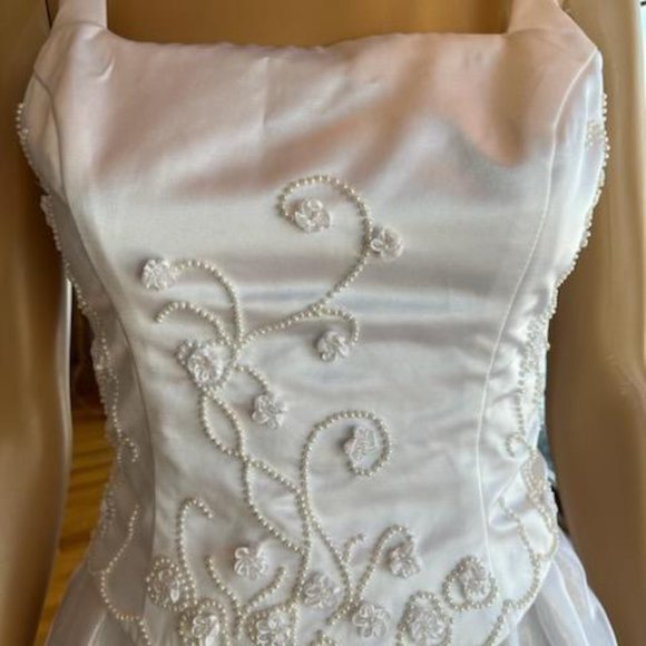 *LA Glo White Beaded Satin Strap X Back Bead Wedding Dress Bridal Gown Size 5 6 - Picture 5 of 13